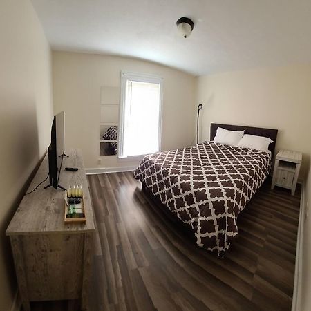 The Dragon'S Den Upstairs Room 3 Tazewell Exterior foto